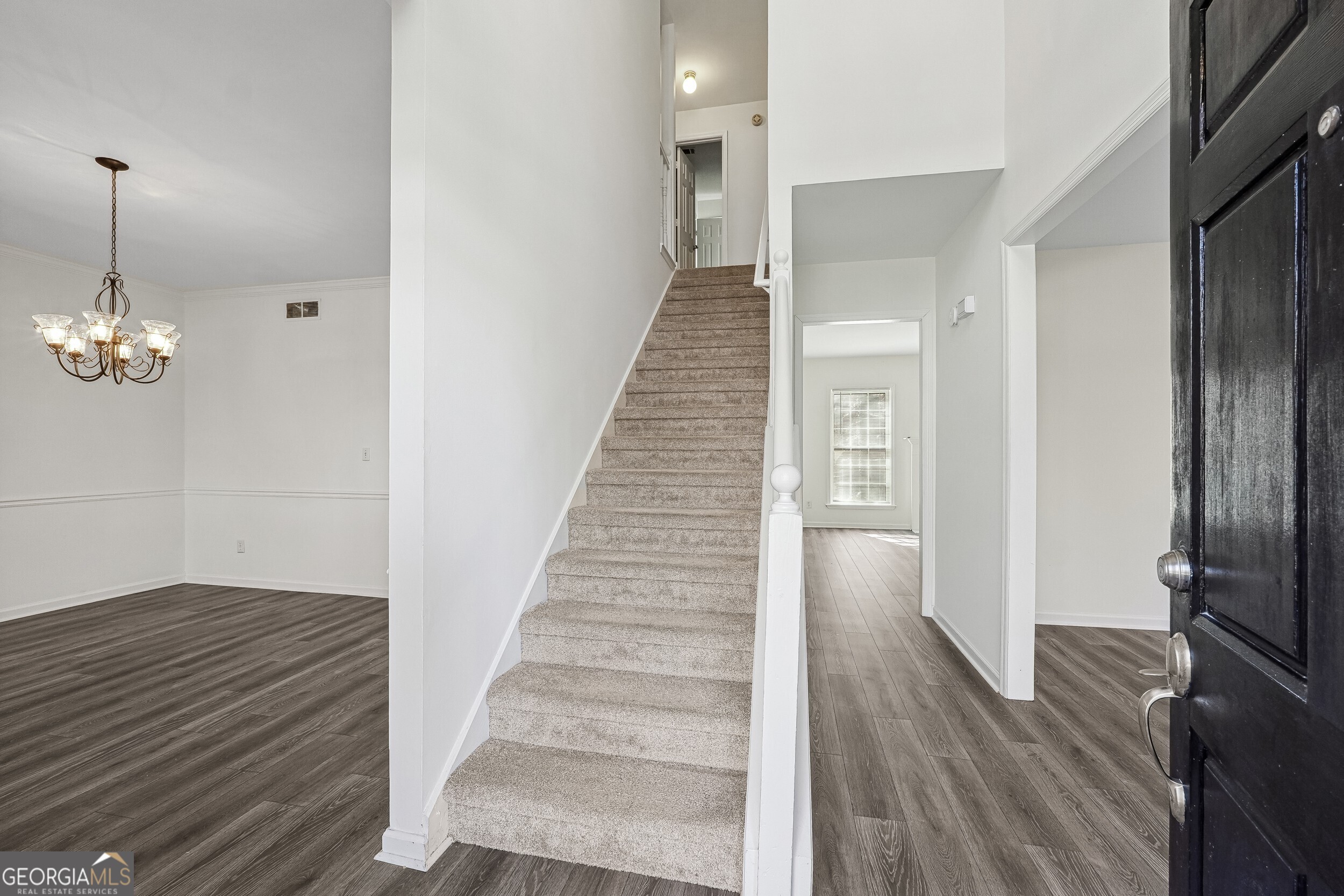 Alpharetta, Georgia 30022, United States, 4 Bedrooms Bedrooms, ,3 BathroomsBathrooms,Residential,Pending,27488