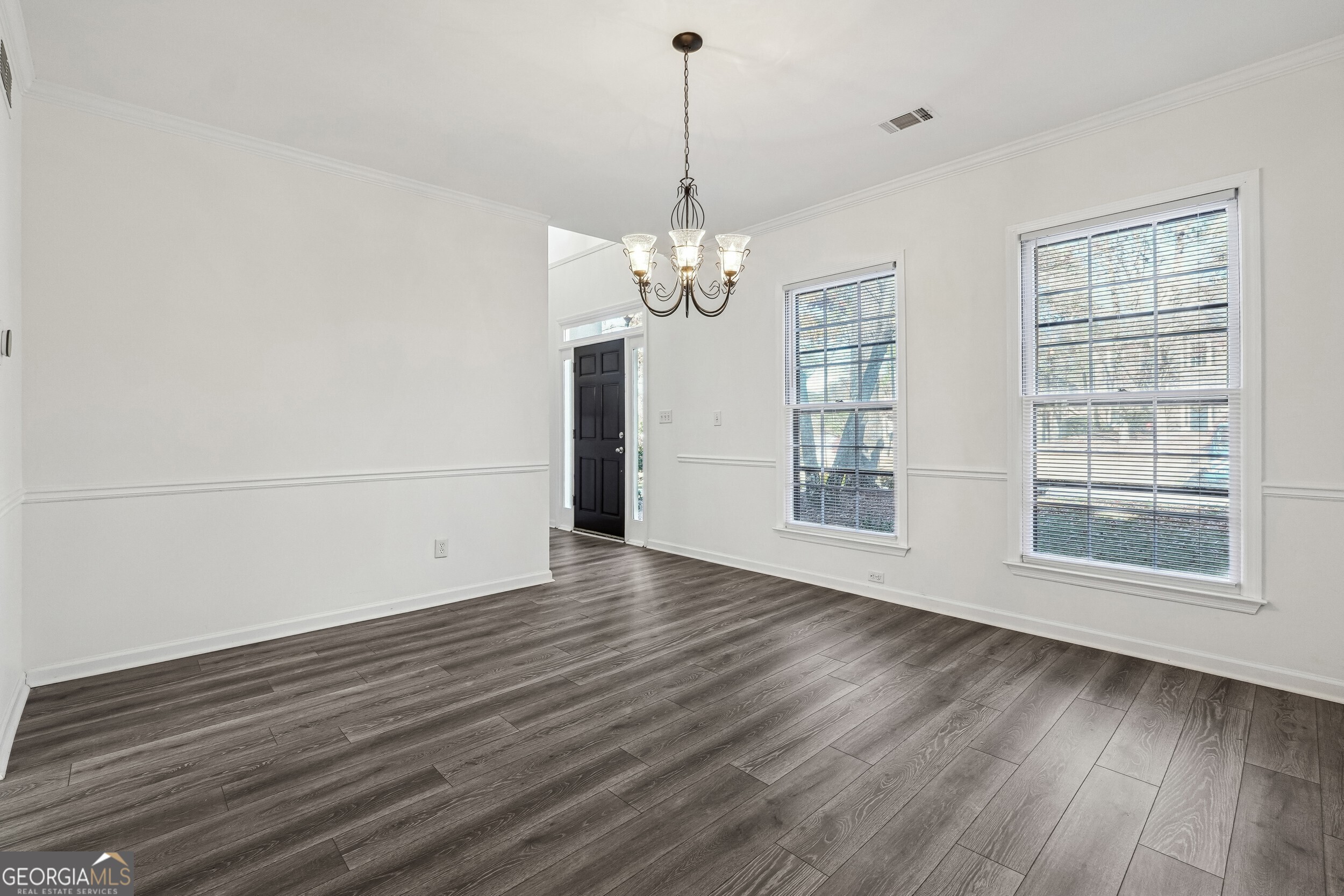 Alpharetta, Georgia 30022, United States, 4 Bedrooms Bedrooms, ,3 BathroomsBathrooms,Residential,Pending,27488