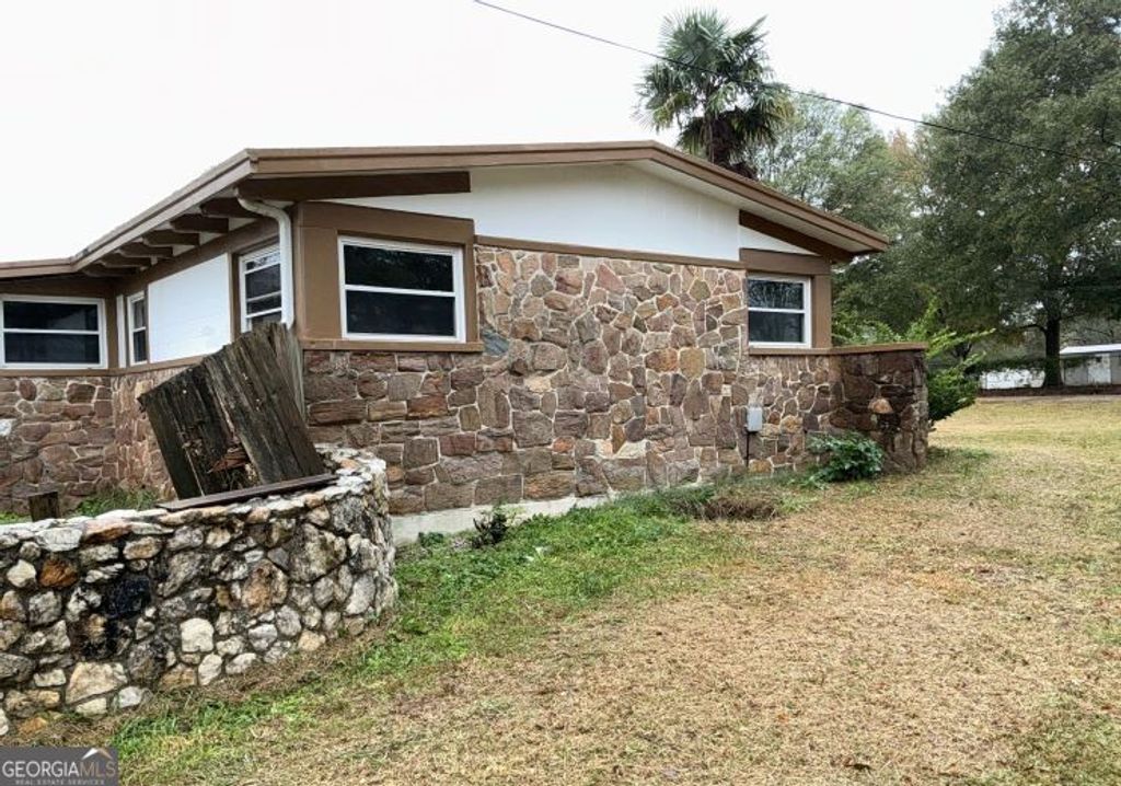 Photo of 45 Dogwood Street, Hartwell, GA 30643 (MLS # 10654389)