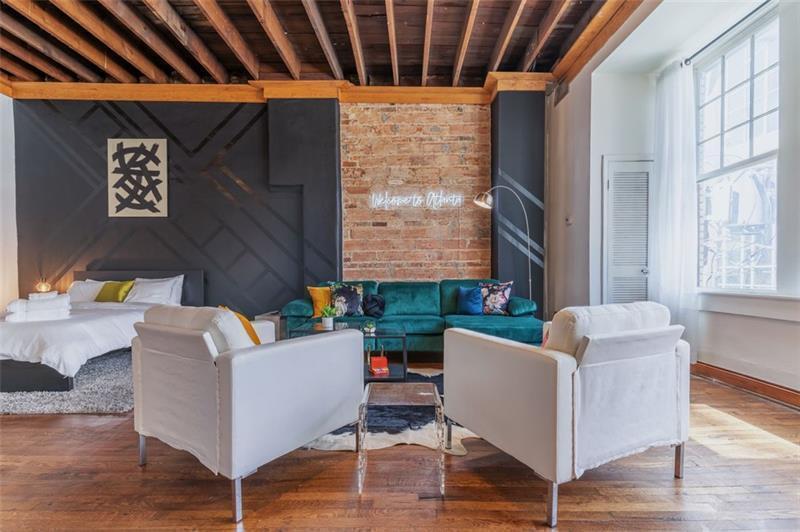 Photo 1 of 18 of 16 Peachtree PL NW B condo