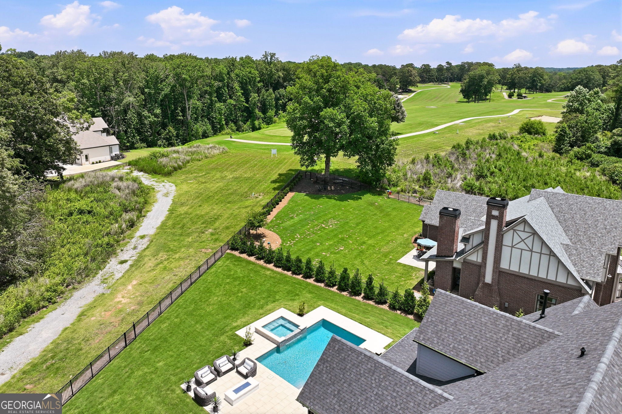644 East Lake DR