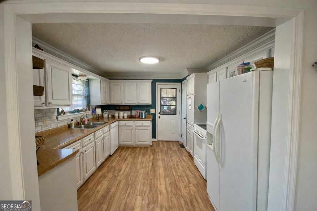 Photo of 6 Terry Street, Rossville, GA 30741 (MLS # 10827078)