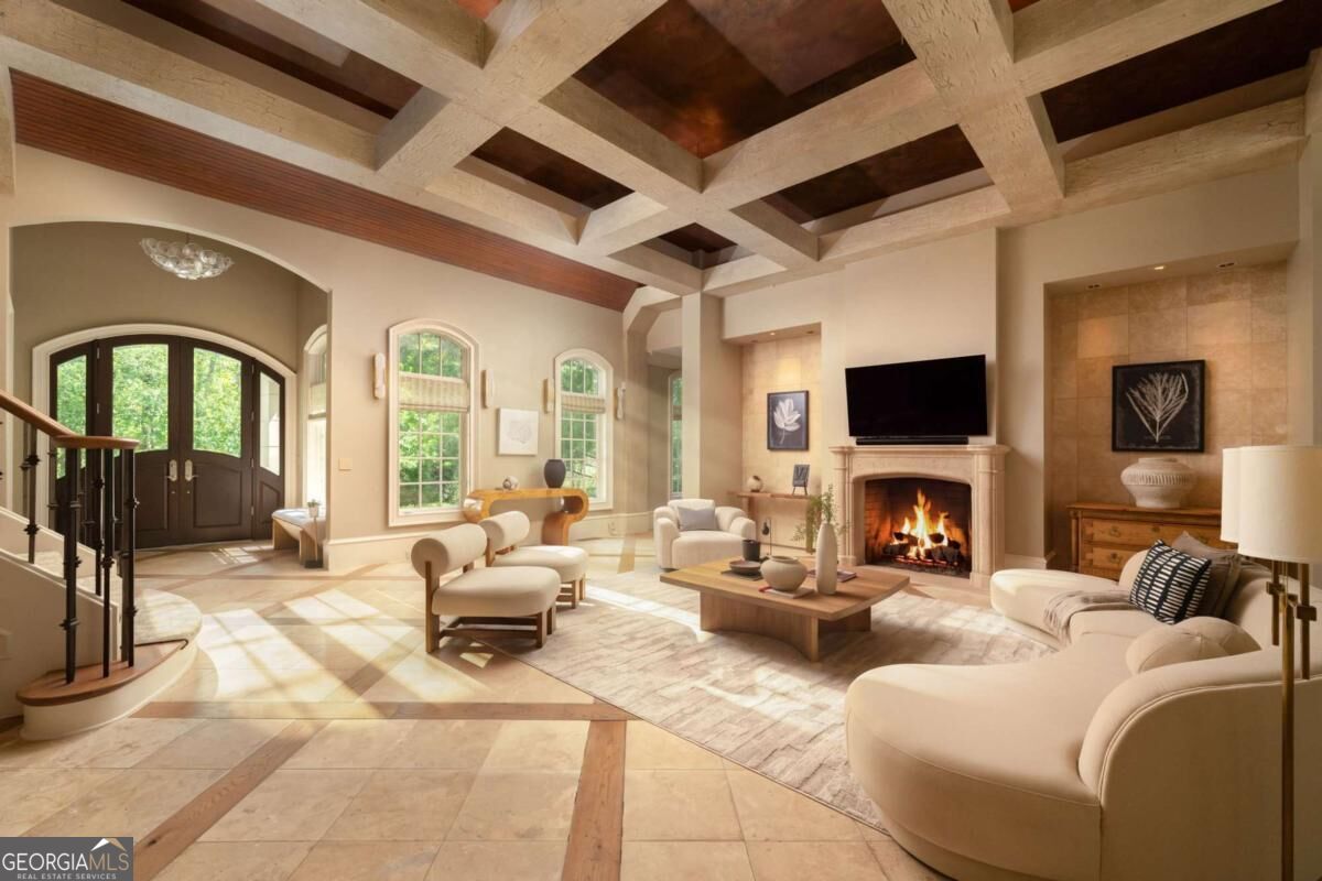 5530 Claire Rose LN