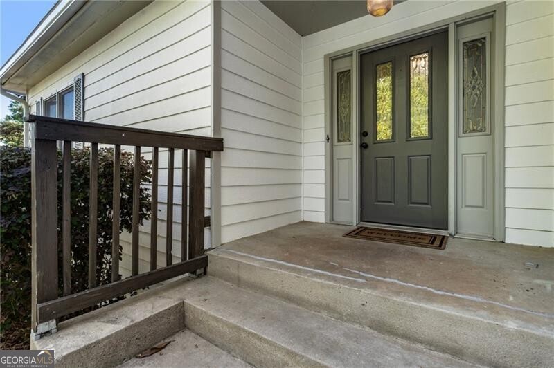 1875 Bernice DR