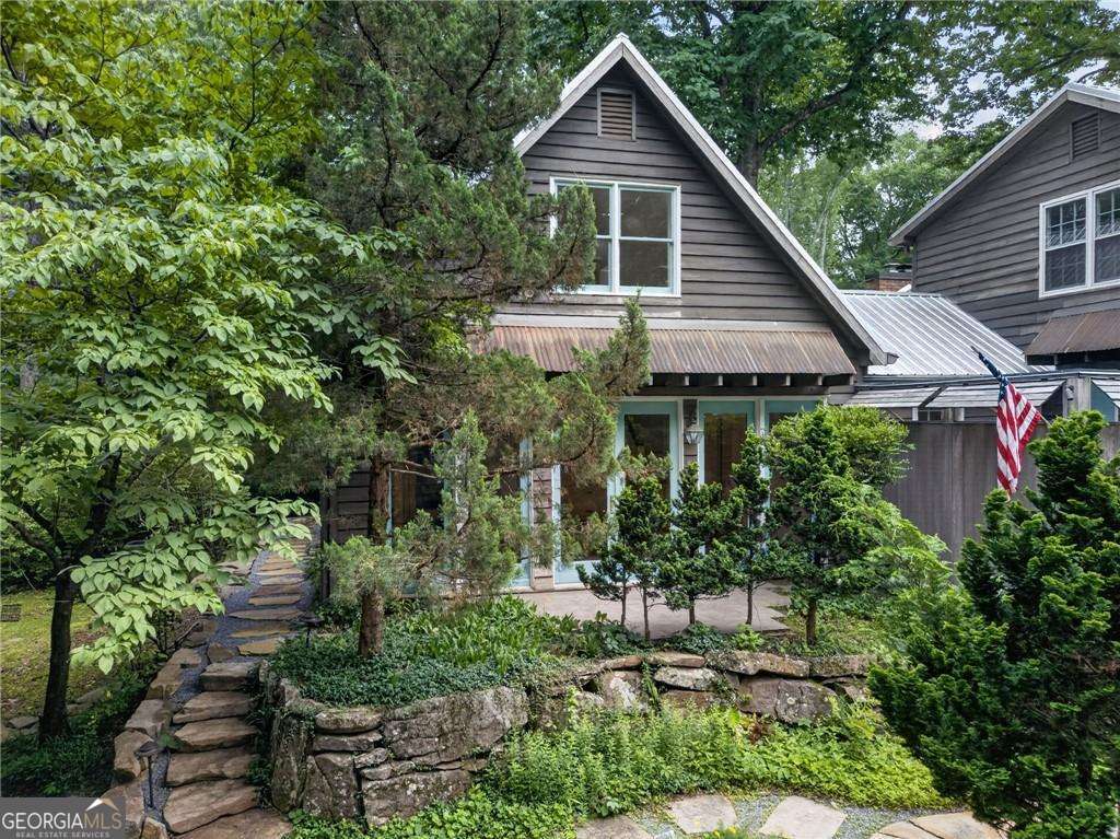 2790 Davis RD