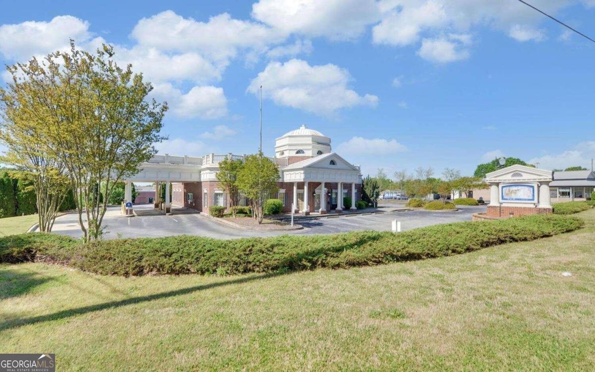 3165 Maysville RD