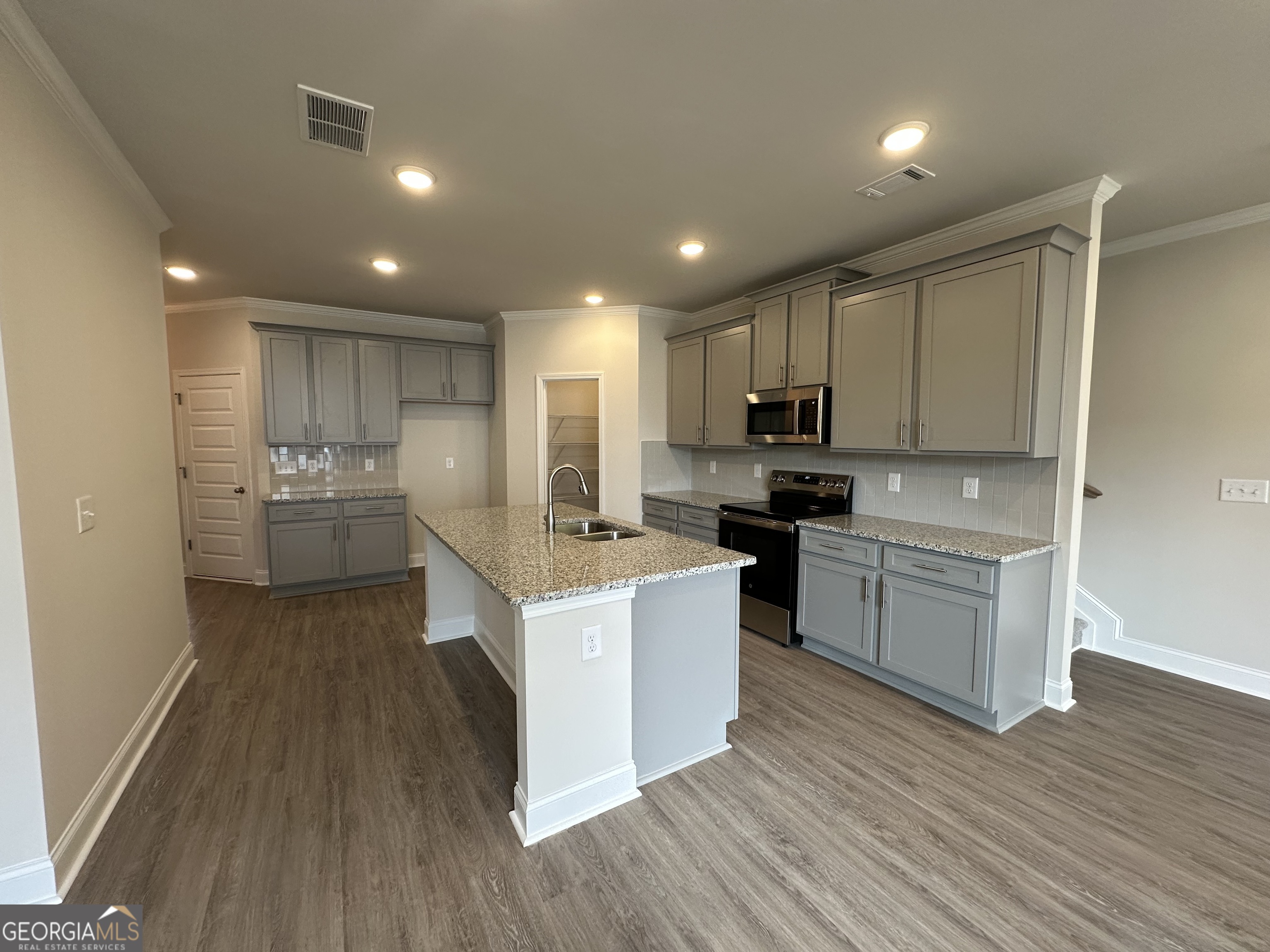 5651 Chickory DR 118