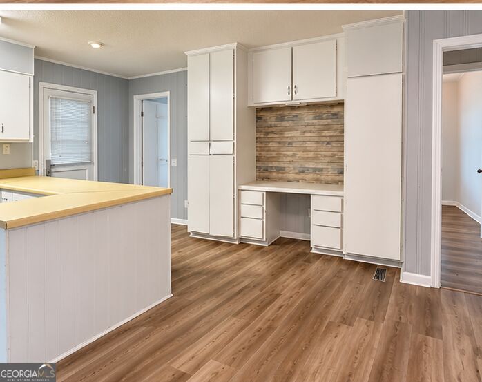 407 Charles DR
