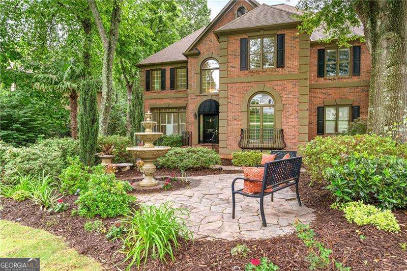 230 Leaf Court