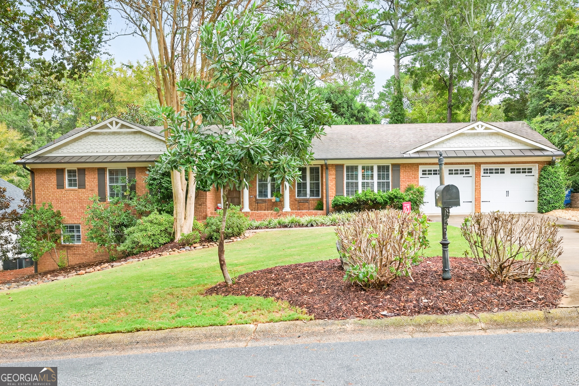 275 Davis Estates RD