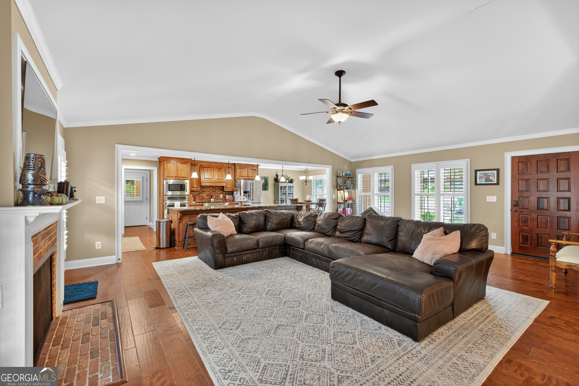 275 Davis Estates RD