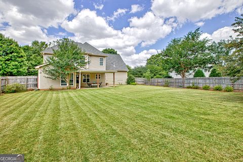 A home in Newnan