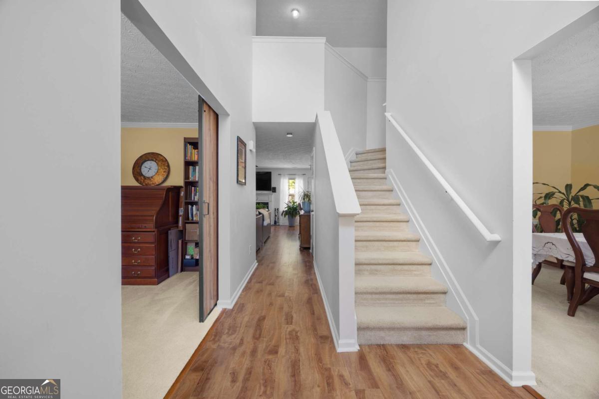 4041 Oak Crossing DR