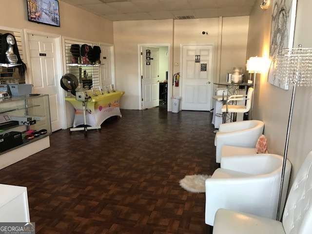 705 S Gordon RD