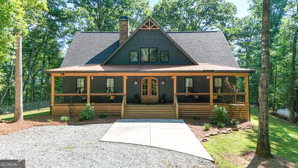 Photo of 2185 Ben T Huiet Highway, Clarkesville, GA 30523 (MLS # 10827045)