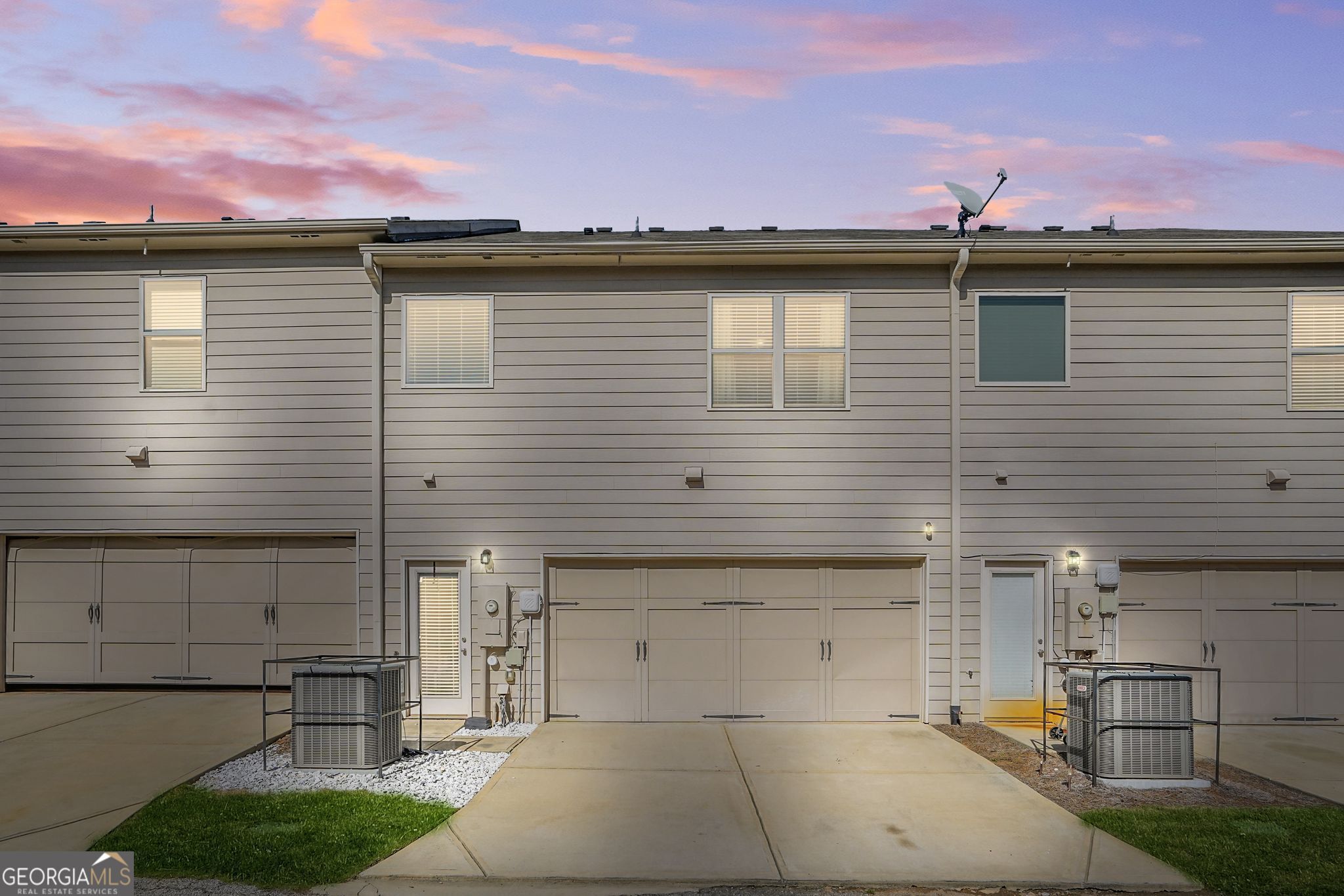 Fairburn, Georgia 30213, United States, 3 Bedrooms Bedrooms, ,3 BathroomsBathrooms,Residential,Active,109042