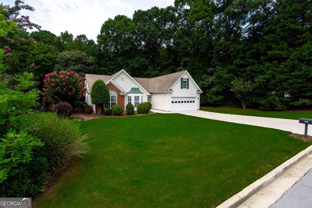 Photo of 1265 Cedar Oak Ln, Lawrenceville, GA 30043 (MLS # 10816116)