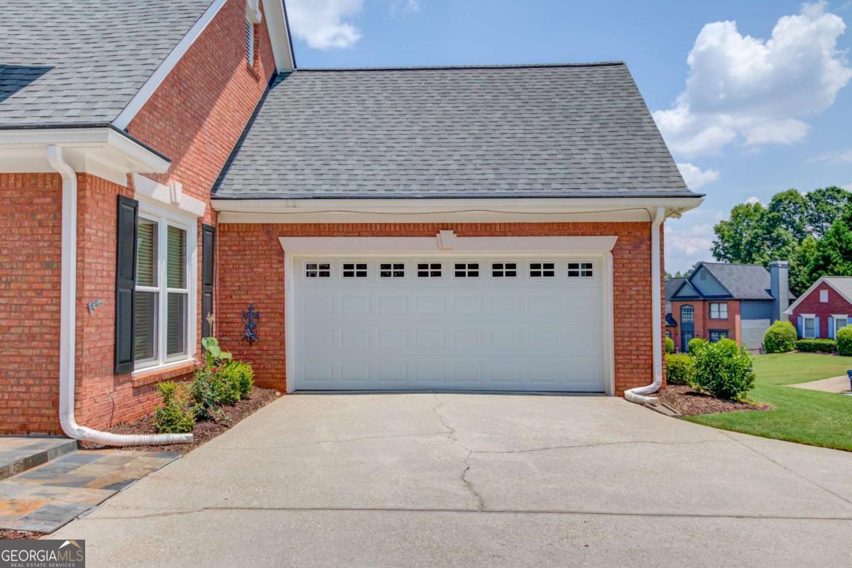 5435 Azalea Crest LN