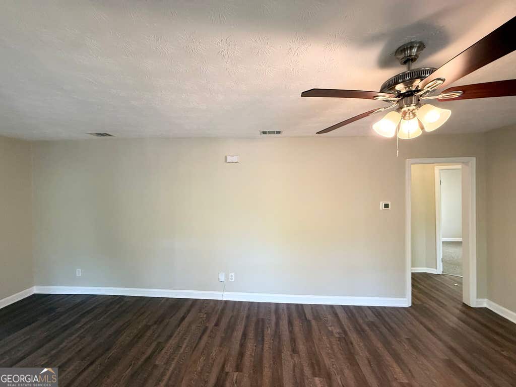 Photo of 424 Dorsey Road, Hapeville, GA 30354 (MLS # 10829227)