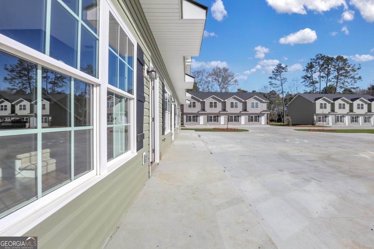 93 Briarwood RD