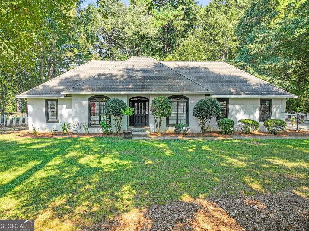 Photo of 215 Clearview Circle, McDonough, GA 30253 (MLS # 10848447)