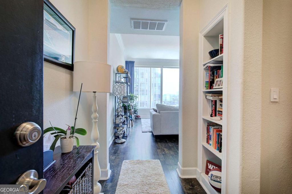 Photo of 3445 Stratford Road NE #1107, Atlanta, GA 30326 (MLS # 10768719)