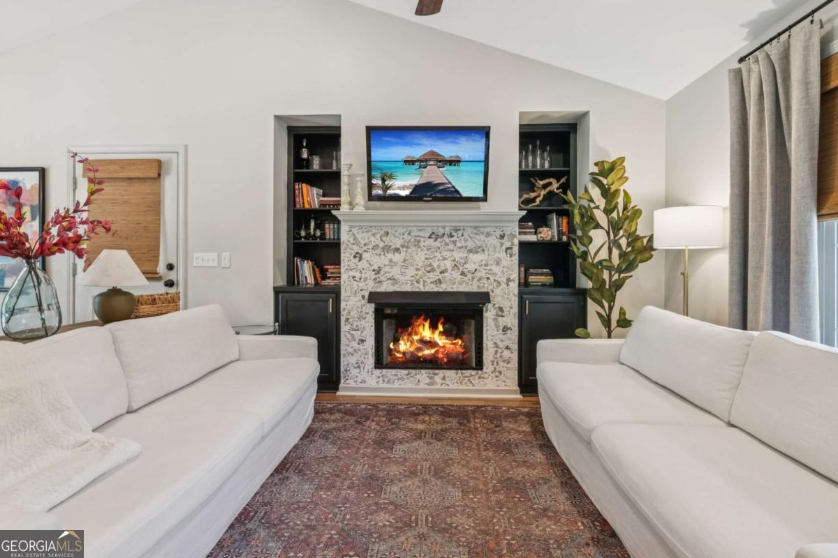 5010 Truman Mountain RD