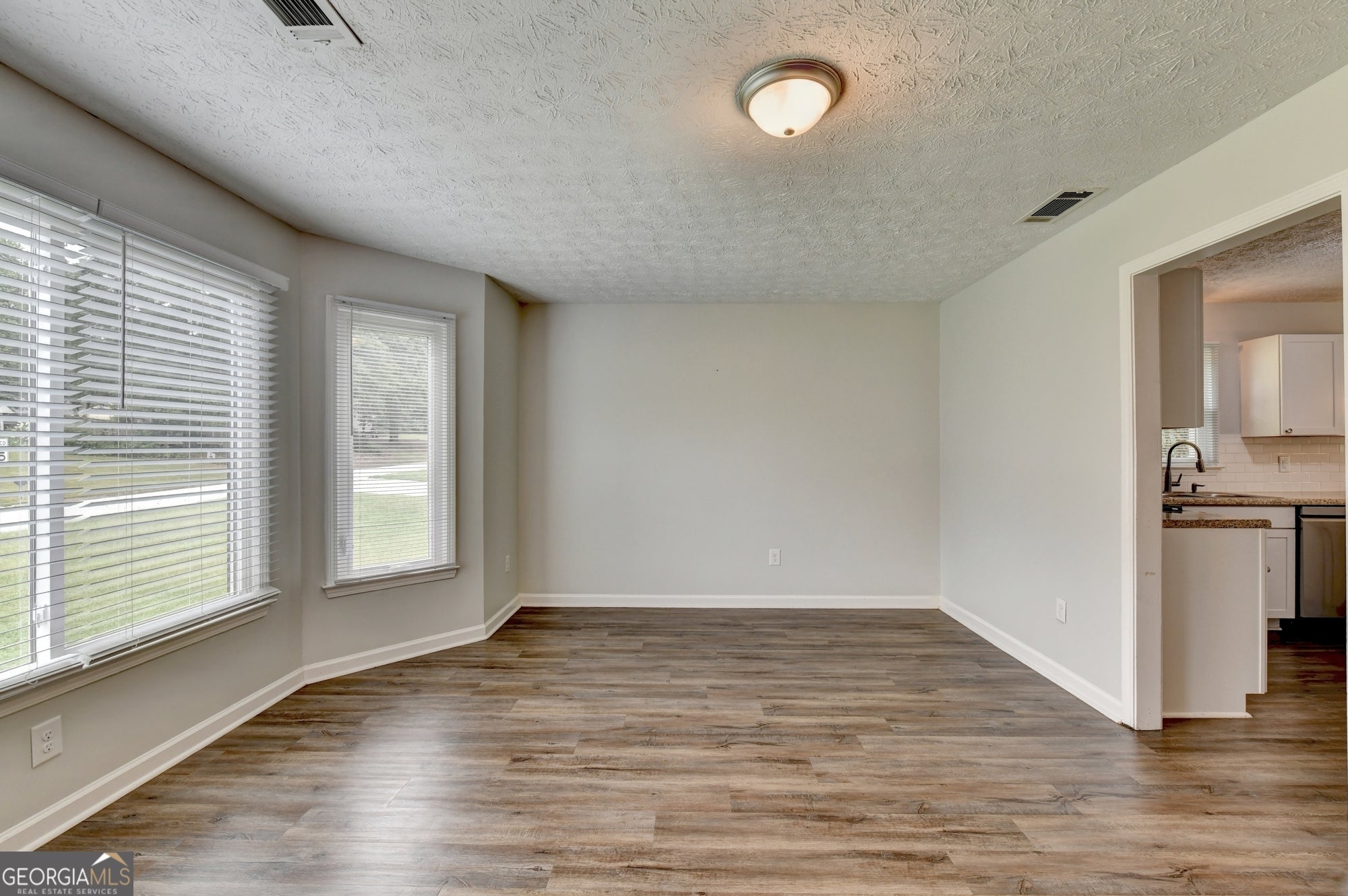 2300 Huntington DR
