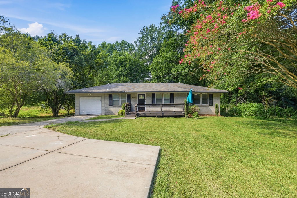 Photo of 2250 Bouldercrest Road SE, Atlanta, GA 30316 (MLS # 10828394)