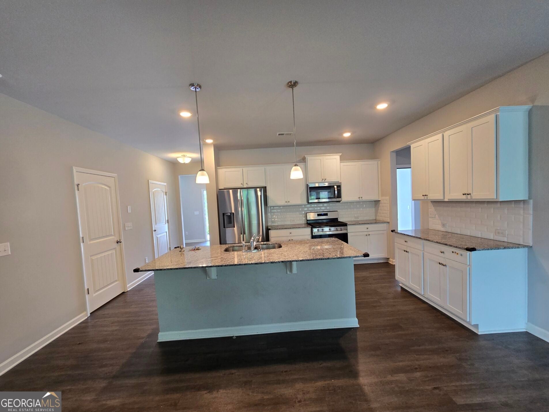 121 Valimar DR