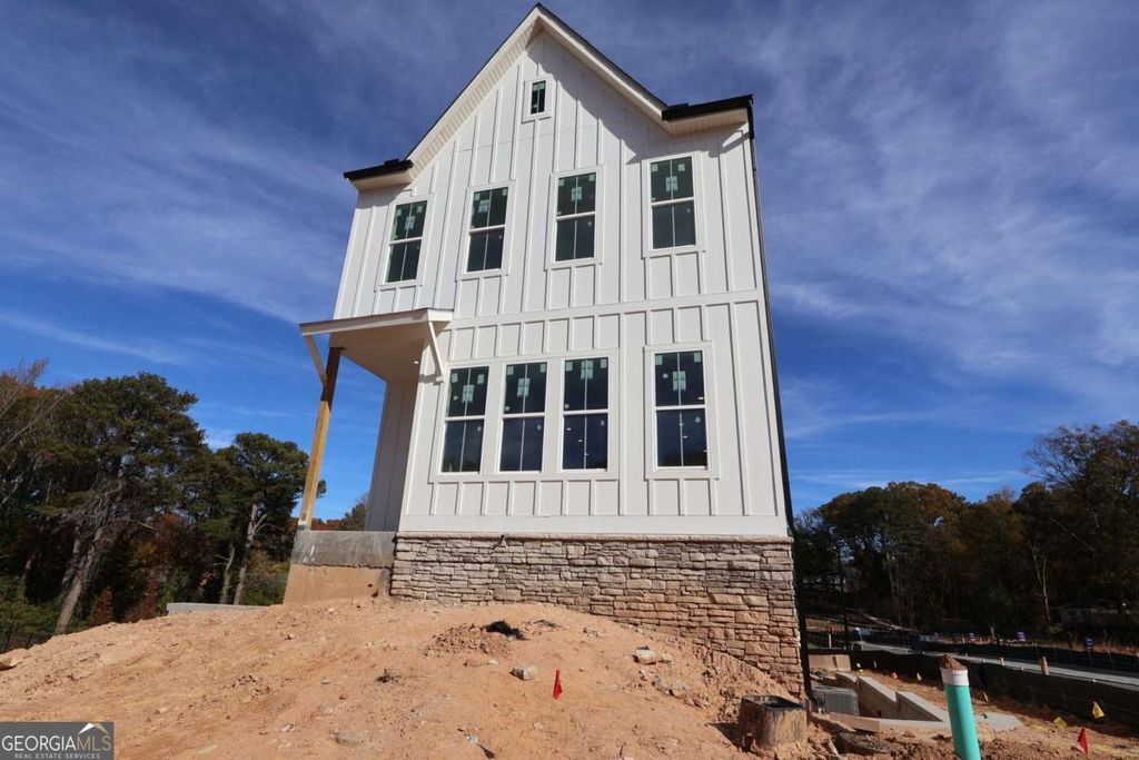 Photo of 831 Timbre Lane, Decatur, GA 30033 (MLS # 10680151)