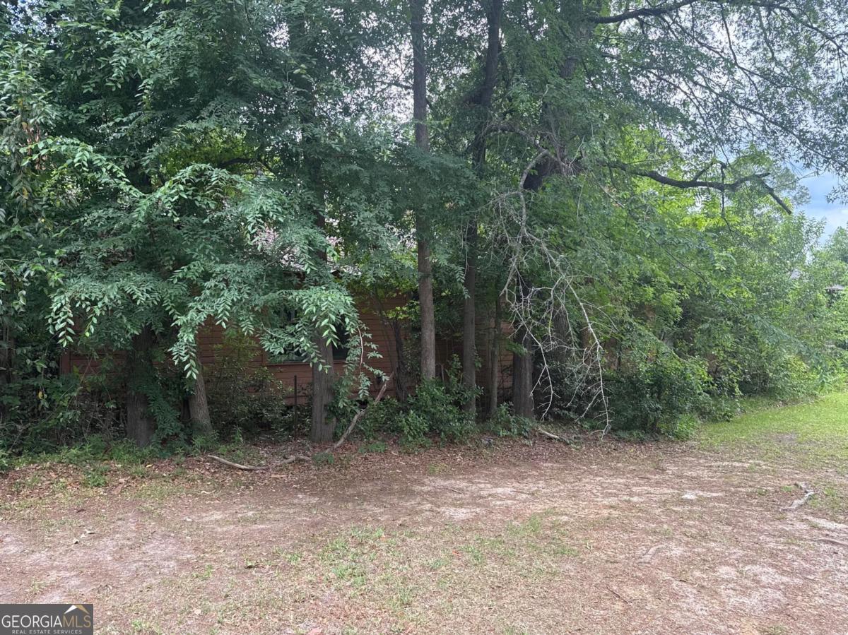 412 W Residence AVE