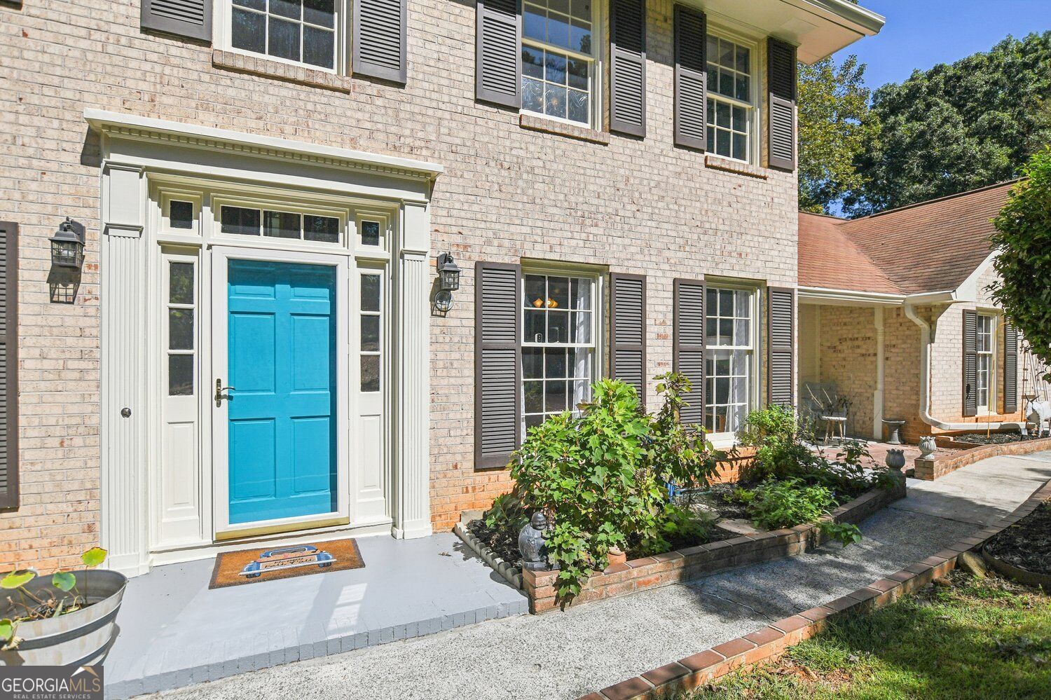 2209 Mountain Creek DR