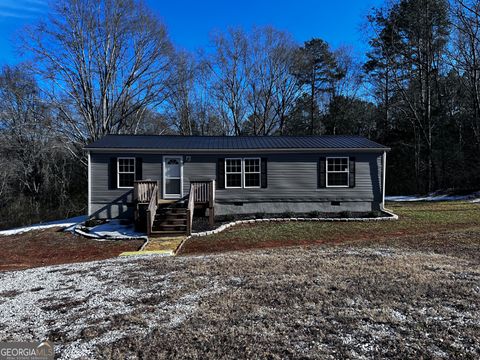 A home in Toccoa