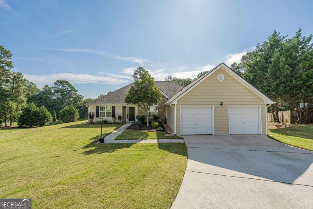 Photo of 2316 Acorn Way, Monroe, GA 30656 (MLS # 10857670)