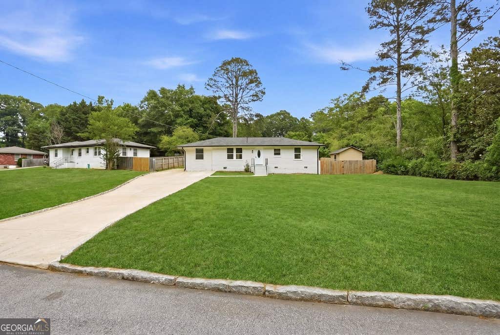 Photo of 3177 Woodlynne Way, Atlanta, GA 30340 (MLS # 10821754)