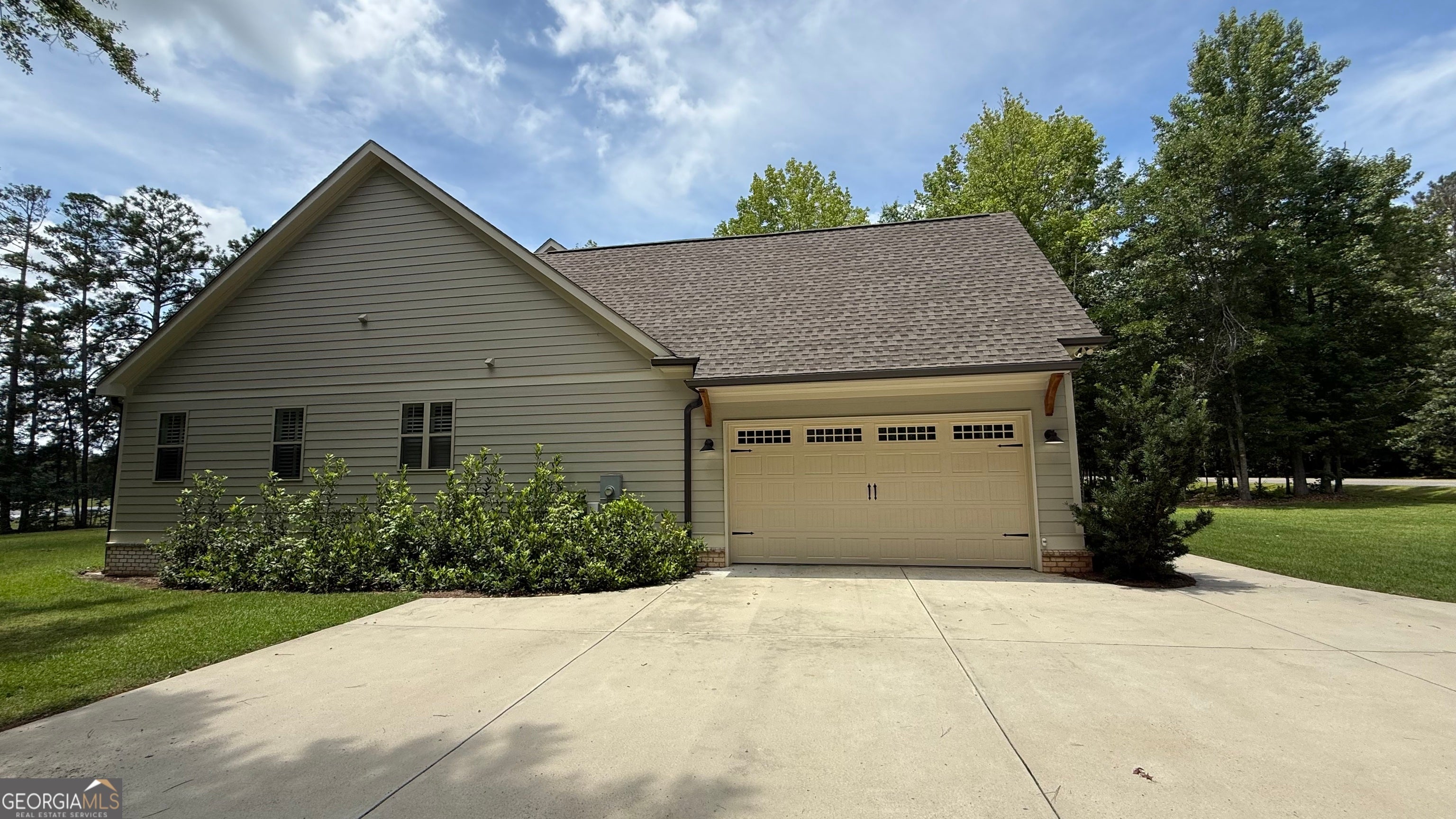 140 Newport RD