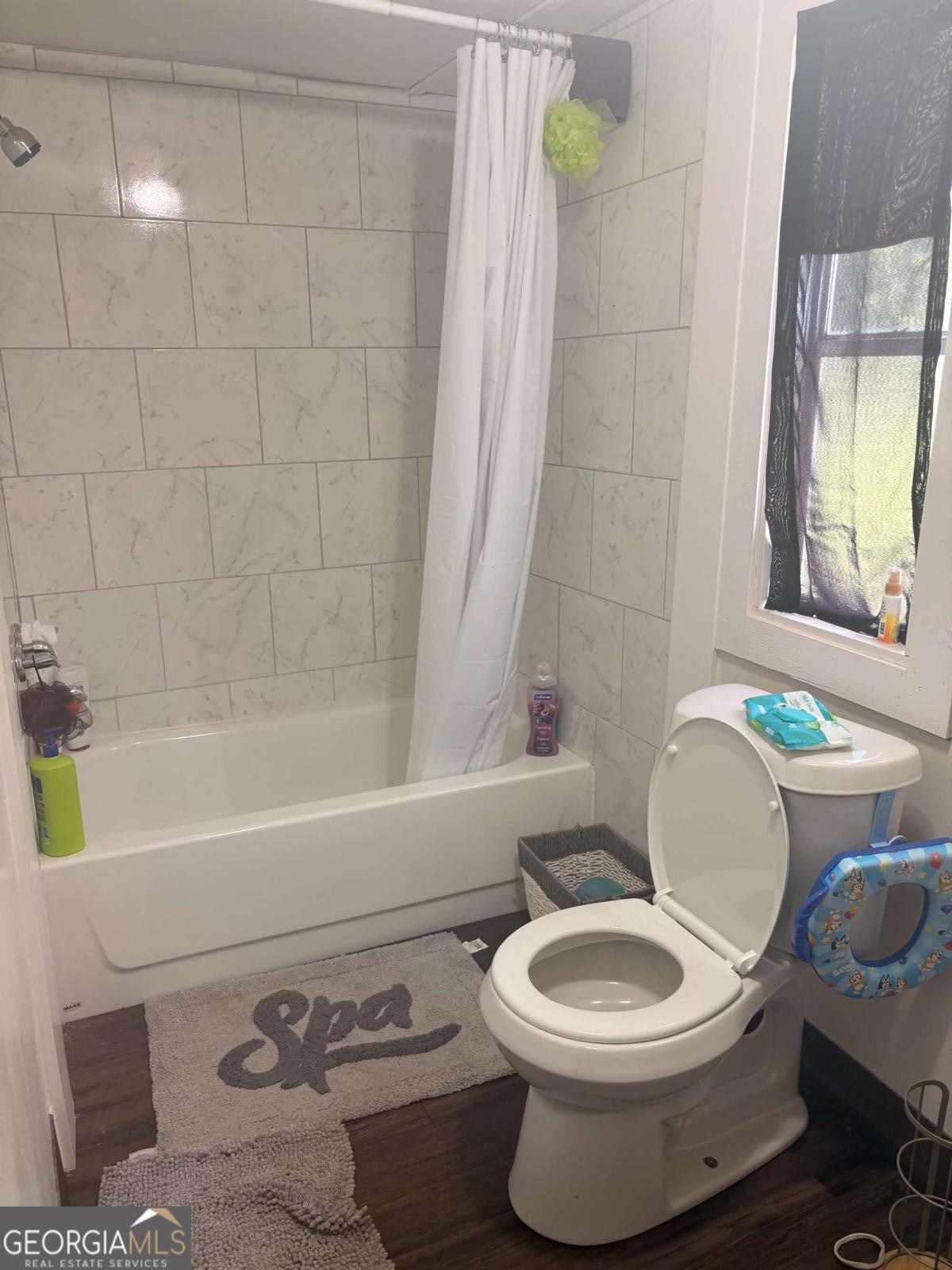 26 Leanne DR