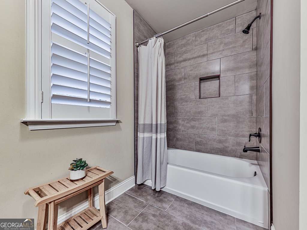 Wyndsor at Mineral Museum Drive - Residential