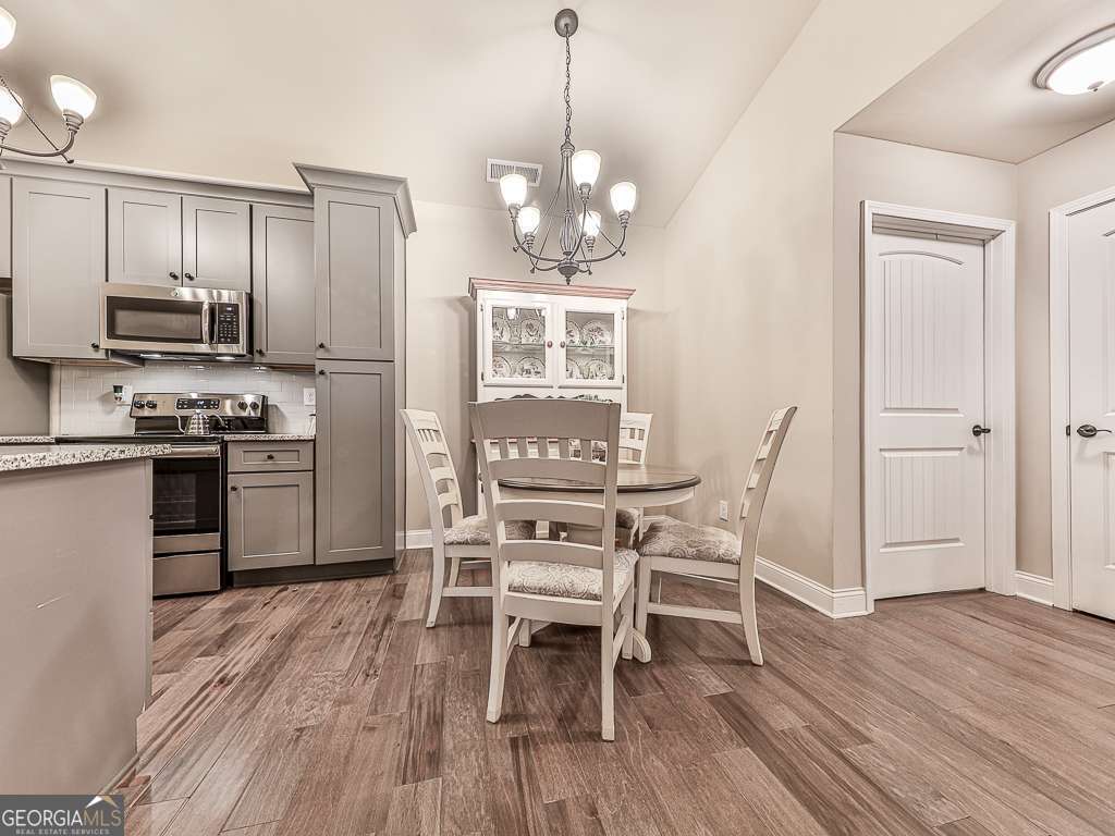 Wyndsor at Mineral Museum Drive - Residential