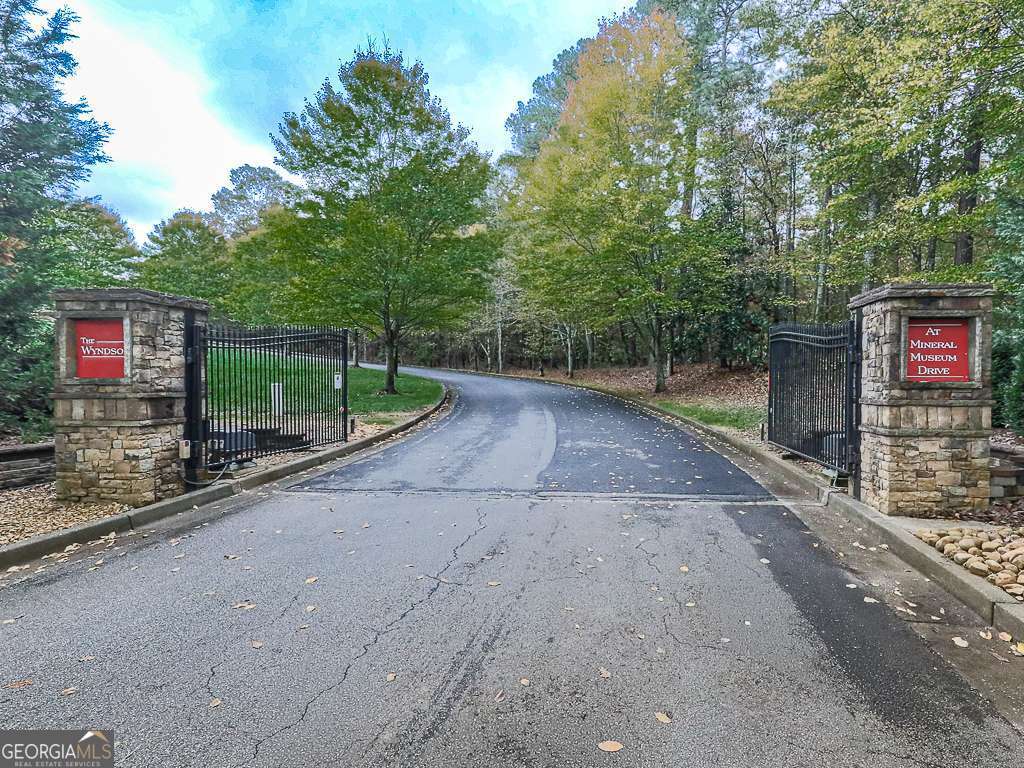 Wyndsor at Mineral Museum Drive - Residential