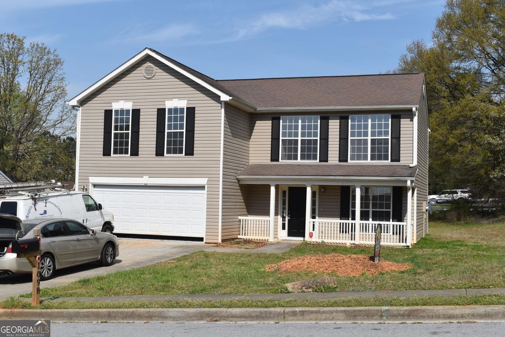 Photo of 1098 Village Creek, Jonesboro, GA 30238 (MLS # 10716349)