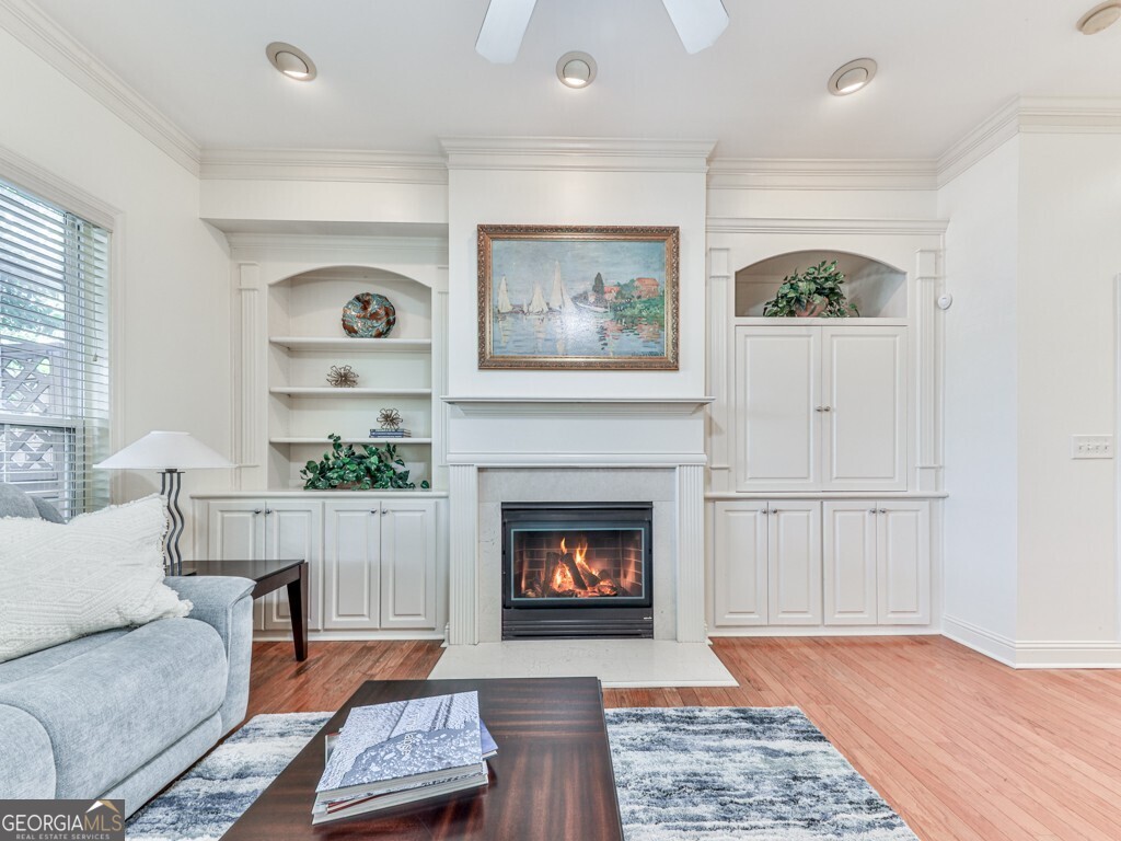3425 Henderson Reserve