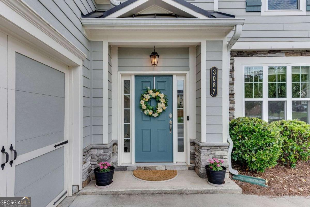3087 Mountain Shadow WAY