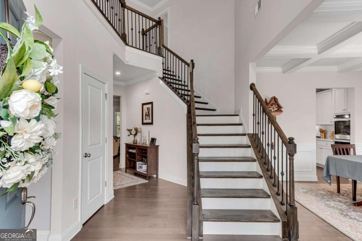 3087 Mountain Shadow WAY