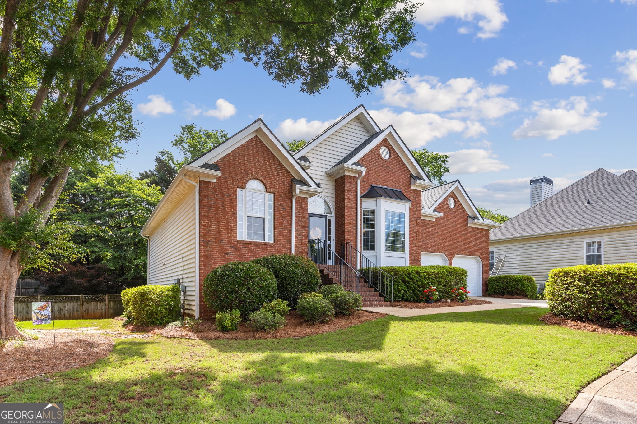 215 Mamie CT