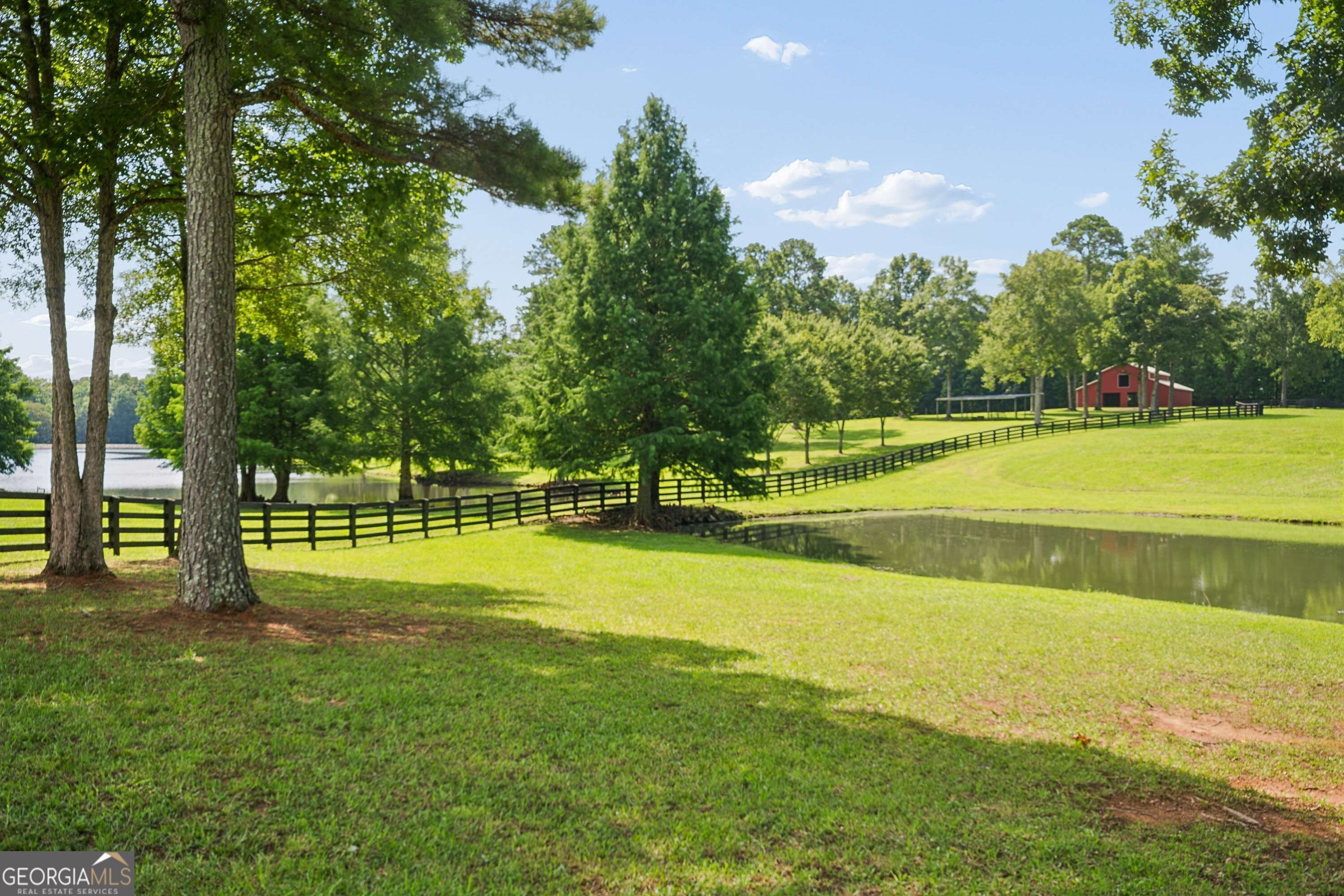 195 Green Meadow LN