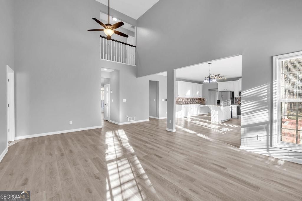 3203 Woodhaven CT SW