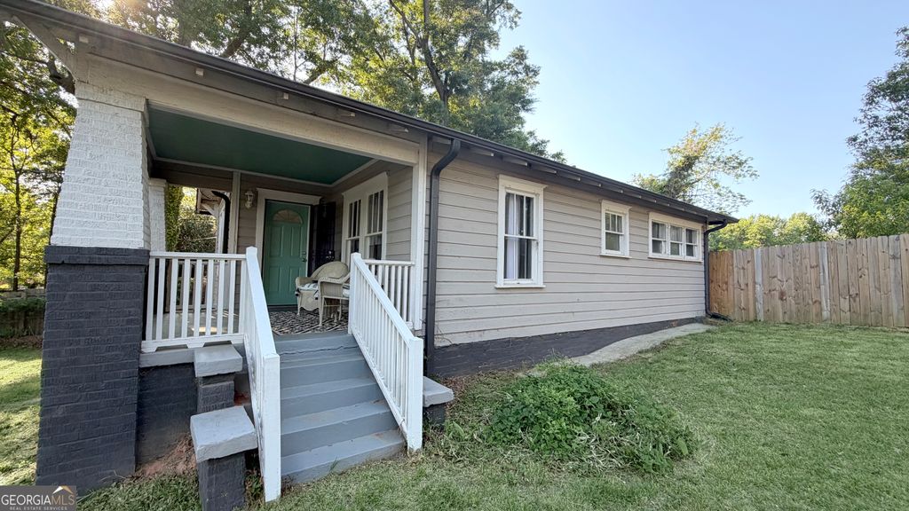 Photo of 1050 Moreland Drive SE, Atlanta, GA 30315 (MLS # 10736152)