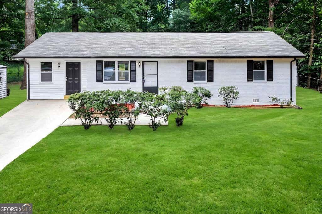 Photo of 125 Pleasant Valley Road, Mcdonough, GA 30253 (MLS # 10822181)